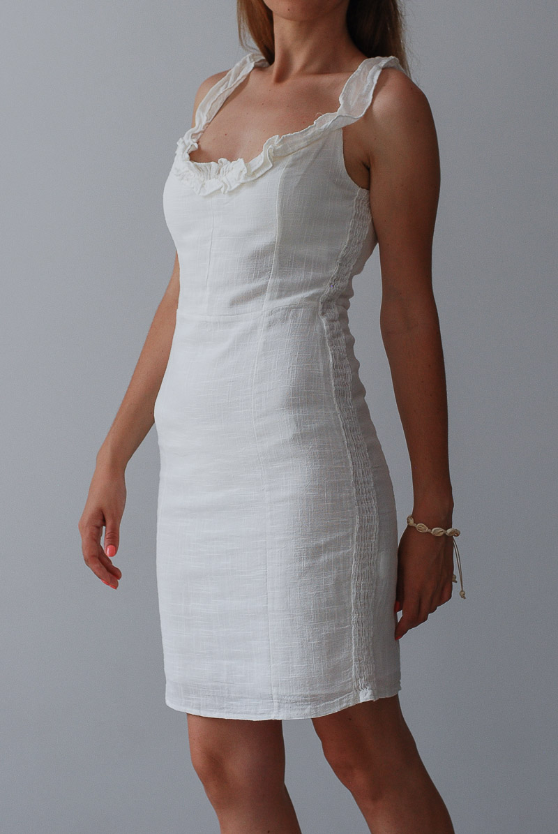 Къса бяла рокля - Image 3