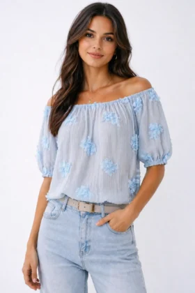 Блуза с 3D цветя