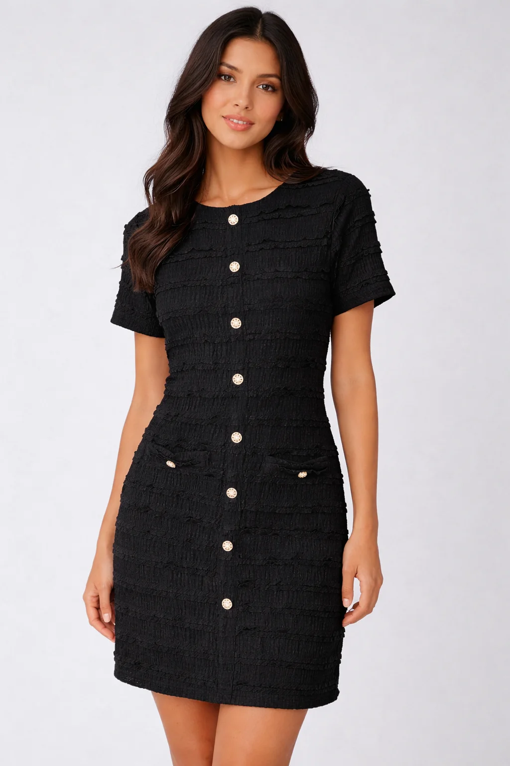 Черна релефна рокля