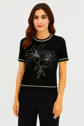 Плетена блуза с лилии