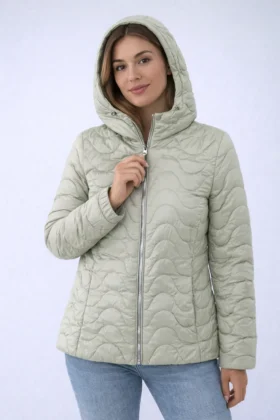 Светло зелено яке с качулка