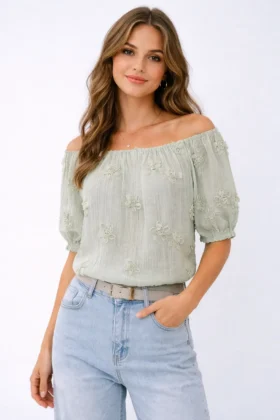 Блуза с 3D цветя