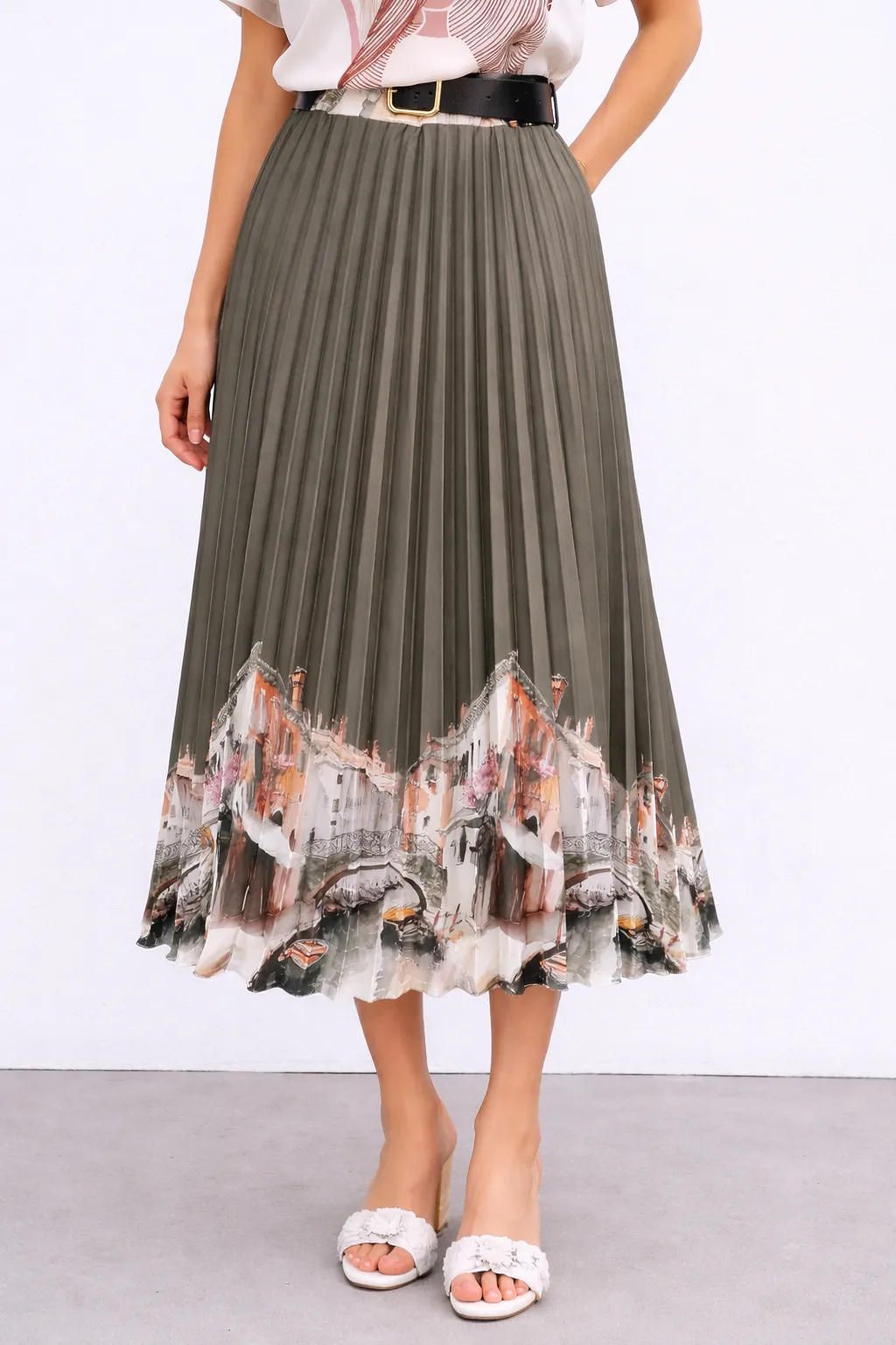 Елегантна плисирана пола