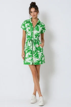 Зелена рокля с цип и коланче