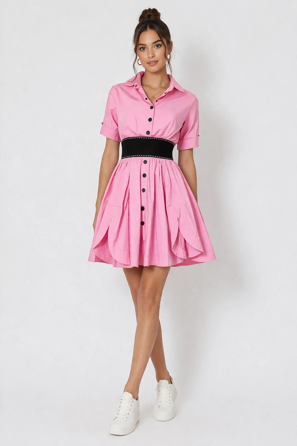 Елегантна розова рокля с колан и копчета